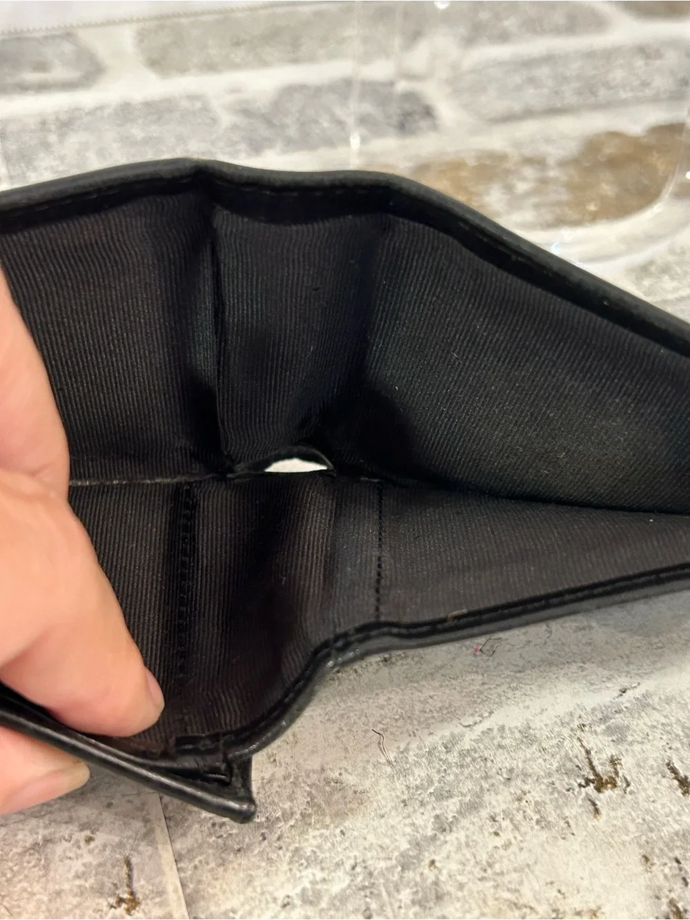 Calvin Klein Black Leather Bifold Card Holder with Stitch Trim